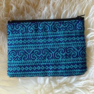 Trades of Hope Vintage Thai Blue Beaded Patterned Coin Purse Zip Size 4” x 5.5”